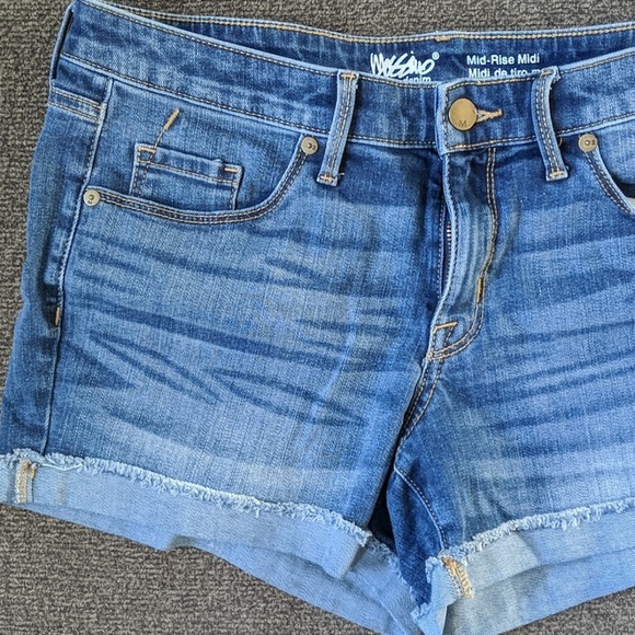 target mid rise midi shorts